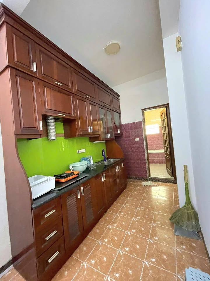 Căn hộ Tập thể Lạc Trung Hai Bà Trưng 53m² giá 3.5 tỷ - Thiết kế hiện đại, tiện ích đầy đủ!