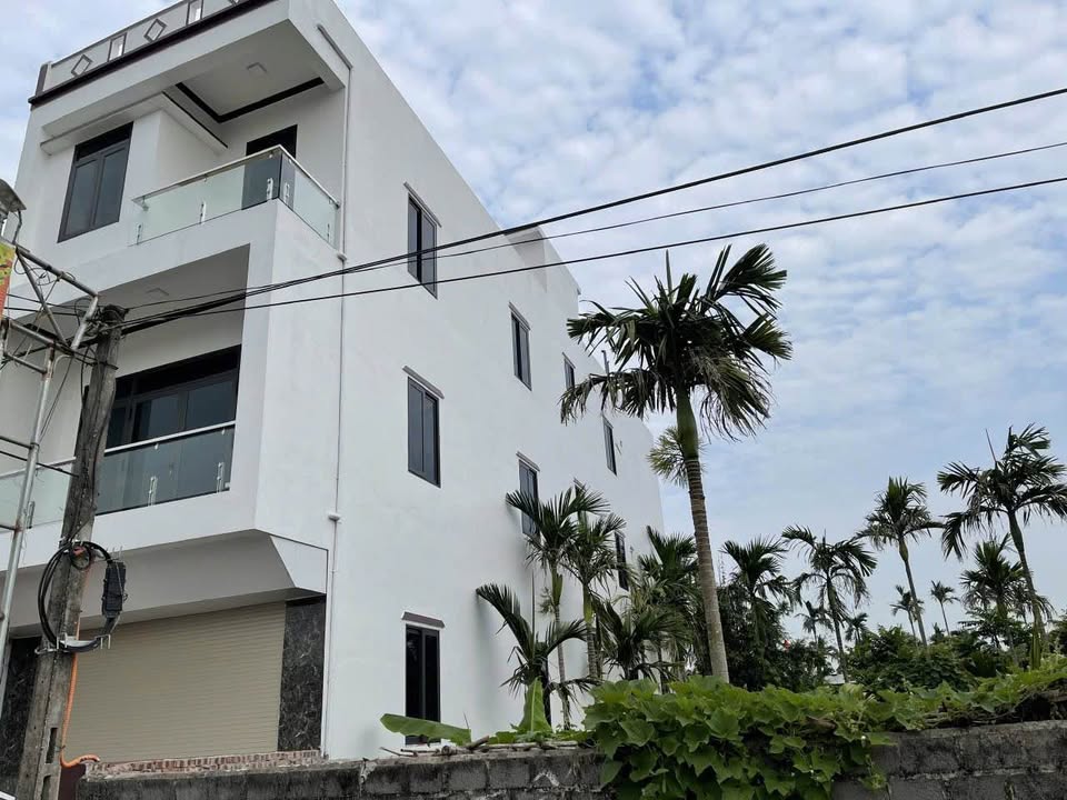 Nhà 3 tầng Thụy Văn 100m² giá chỉ 3 tỷ - Kinh doanh thuận lợi!