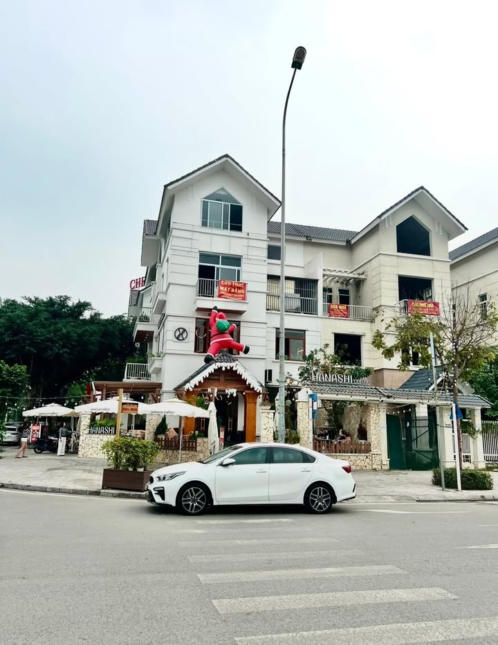 Biệt thự Dương Nội 200m² giá 60 tỷ - Bán gấp trước Tết!