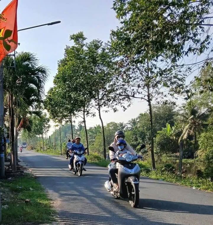 Nhà và Đất Mặt Tiền Lộ Nhựa Nguyễn Văn Tong, Nhị Mỹ, 680m² chỉ 5.85 tỷ - Cơ hội vàng cho bạn!