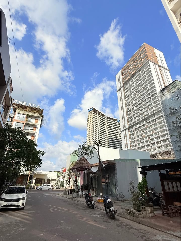 Đất mặt tiền Đường Trung Tâm Thành Phố Quy Nhơn 95m² giá 10.5 tỷ - Đầu tư sinh lời lý tưởng!