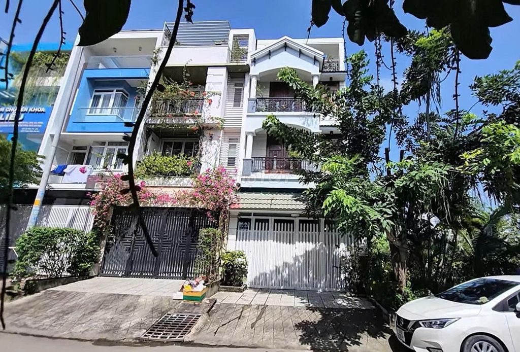 Nhà phố KDC Savimex Quận 7 90m² giá 14.5 tỷ - Sổ hồng hoàn công đầy đủ!