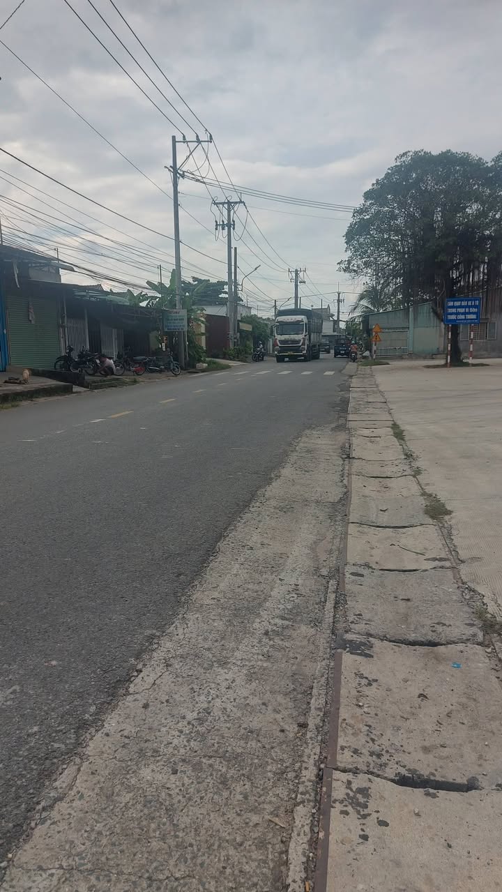 Đất nền 3 mặt tiền Trần Văn Trà 310m² giá 950 triệu - Cơ hội đầu tư tuyệt vời!