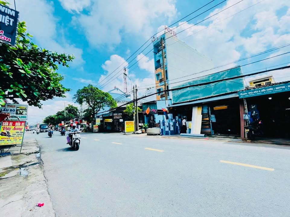 Nhà mặt tiền Bình Long, Tân Phú 326m² giá 34 tỷ - Đầu tư sinh lời ngay!