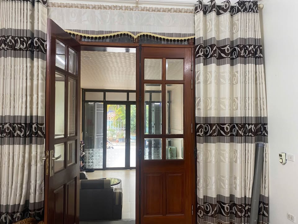 Nhà 3 tầng đường Chu Văn An, Chí Linh 100m² - Đầu tư sinh lời tuyệt vời!