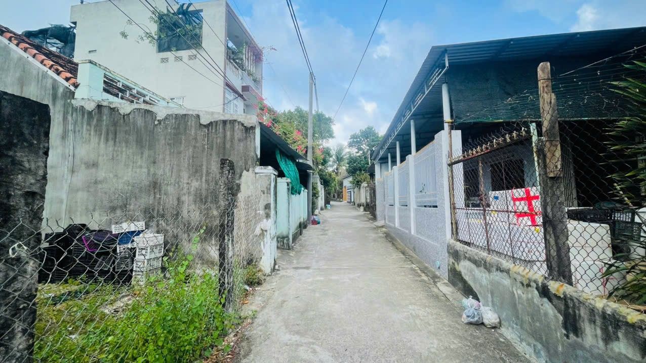 Đất nền Phạm Đình Quy, Tuy Hòa 143m² giá 1.65 tỷ - Khu dân cư yên tĩnh!