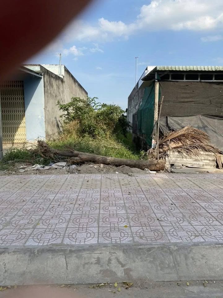 Bán đất Tân Khánh, Long An 180m² giá 2.5 tỷ - Đầu tư sinh lời ngay!