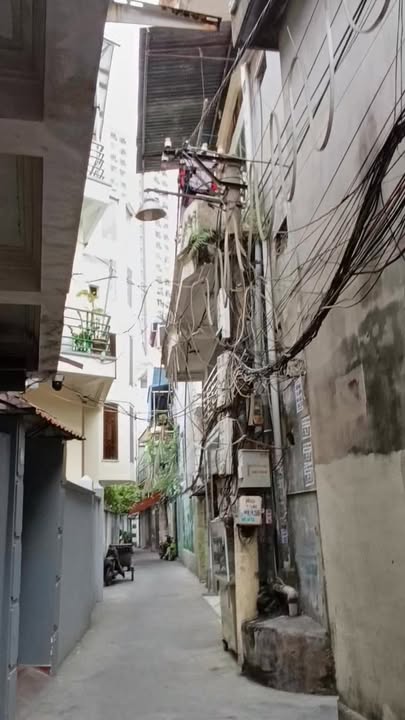 Nhà 2,5 Tầng tại Lạch Tray, Hải Phòng - 54m² chỉ 2 tỷ - Sổ đỏ chính chủ!