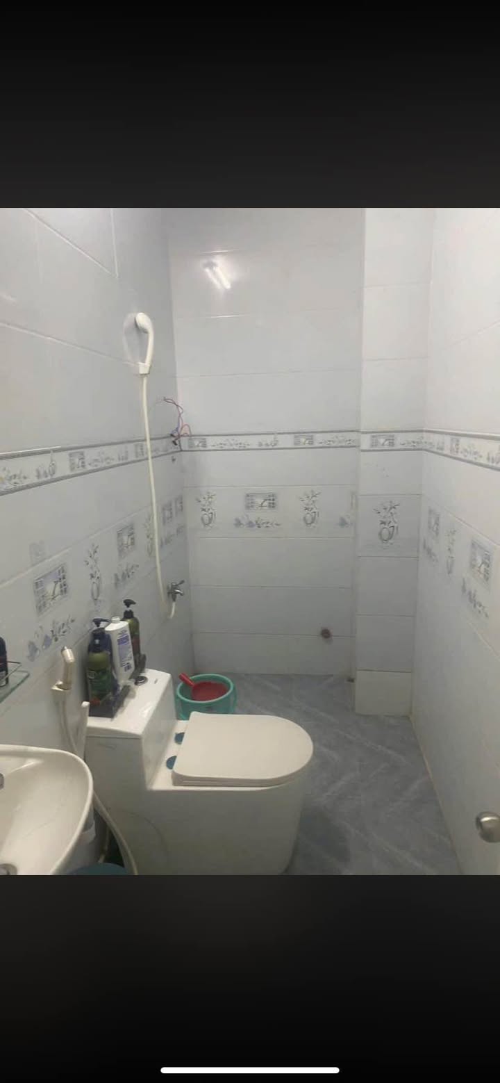 Nhà mặt tiền hẻm Trương Công Định, P3, Vũng Tàu 100m² - Giá cho thuê chỉ 8.5 triệu!