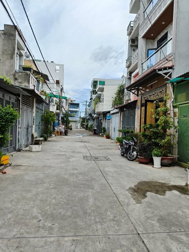 Biệt thự Mini Tân Hưng Thuận Q12 126.4m² giá 8.8 tỷ - Vị trí thuận lợi gần Song Hành!