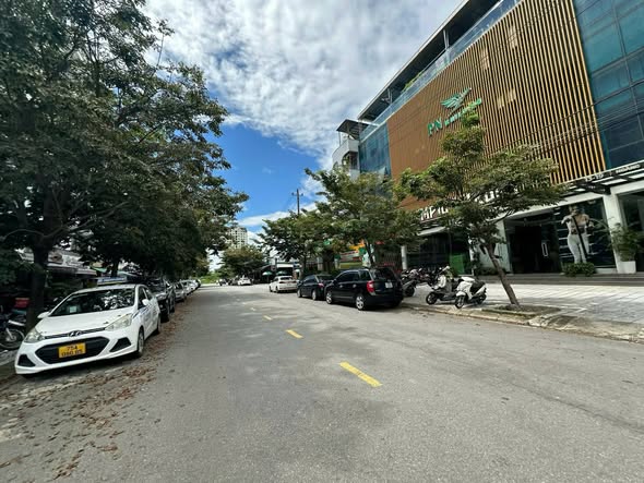 Mặt tiền Trần Quý Kiên Huế 117m² giá 5 tỷ - Đẳng cấp biệt thự sát chợ!