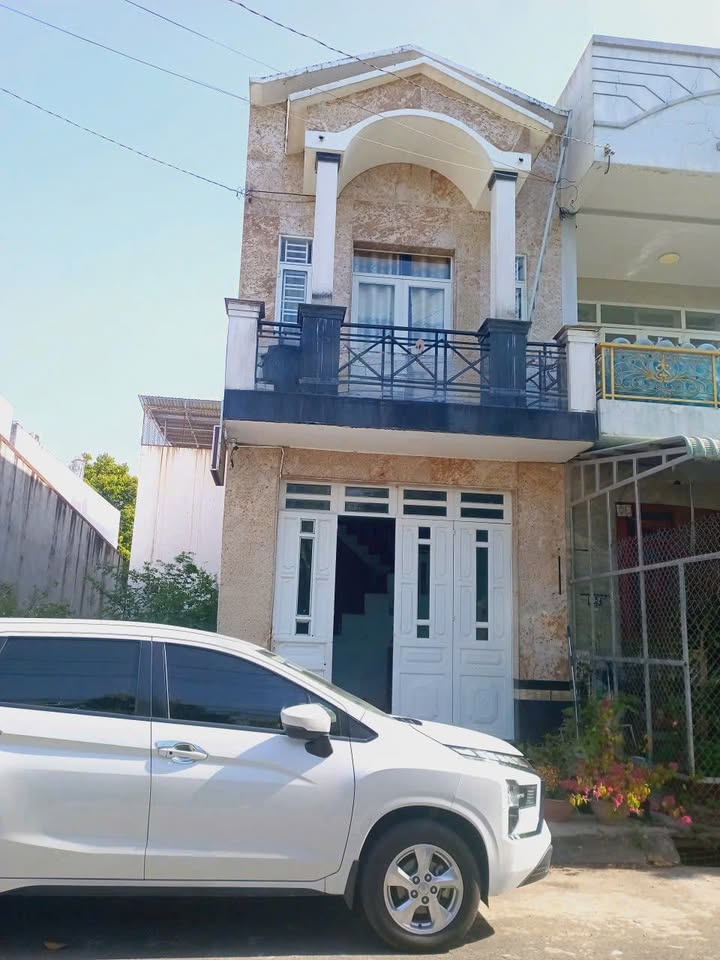 Nhà 1 Lầu Hoàn Công KDC Long Thịnh Cần Thơ 85.5m² giá 3.99 tỷ - Pháp lý rõ ràng!