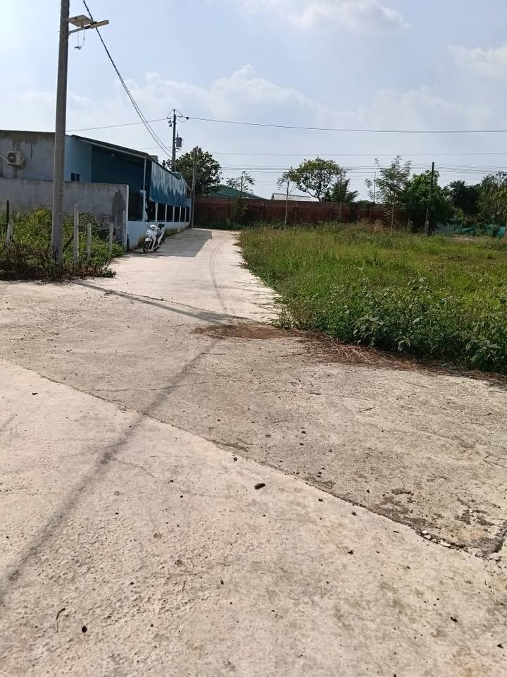 Đất nền Dầu Giây Thống Nhất 172m² giá 650 triệu - Sổ đỏ chính chủ!