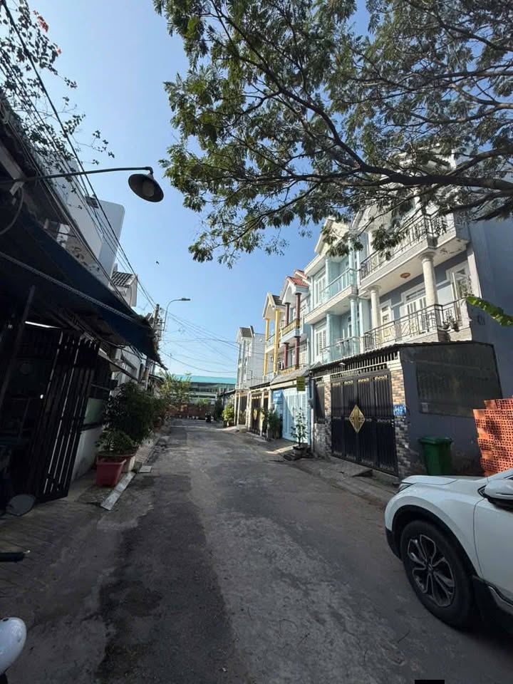 Nhà cho thuê tại Hóc Môn 97m² giá 8 triệu - Nhà mới xây đẹp mắt!