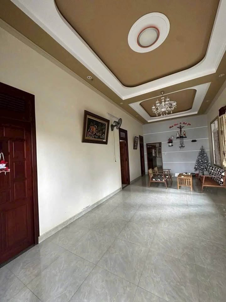 Nhà hẻm Nguyễn Bỉnh Khiêm Bảo Lộc 250m² giá 5.5 tỷ - Chính chủ bán gấp!