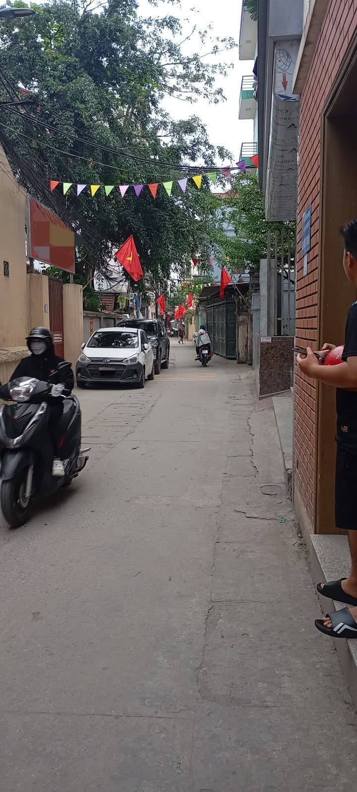 Đất vàng Đông Ngạc 100m² giá 18 tỷ - Cơ hội đầu tư sinh lời!