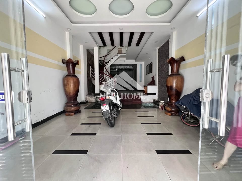 Cho thuê mặt bằng mặt tiền đường lớn khu Bàn Cờ Phước Hòa 100m² giá 12 triệu - Đầu tư kinh doanh sinh lời!