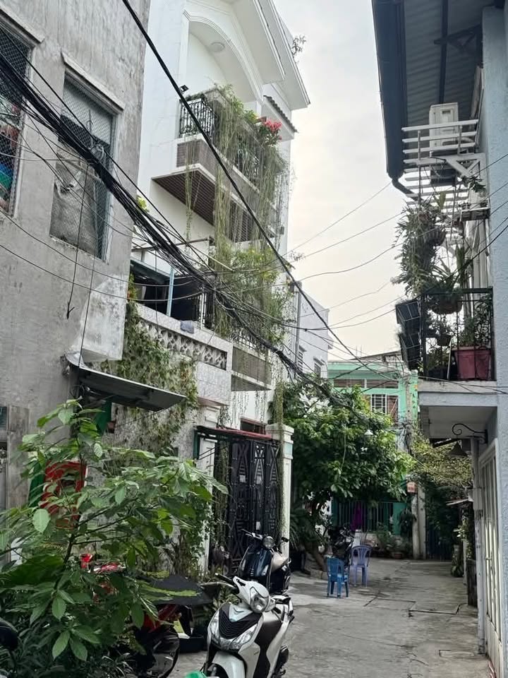 Nhà 2 tầng Bạch Đằng, Bình Thạnh 24m² giá 3.5 tỷ - Chính chủ bán gấp!