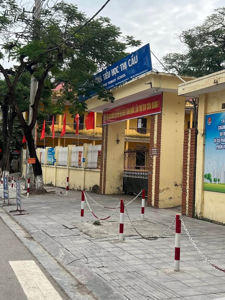 Nhà 3 Tầng Mới, Căn Góc 42m², Đường Hoàng Quốc Việt, Bắc Ninh - Giá 3 Tỷ Thương Lượng!