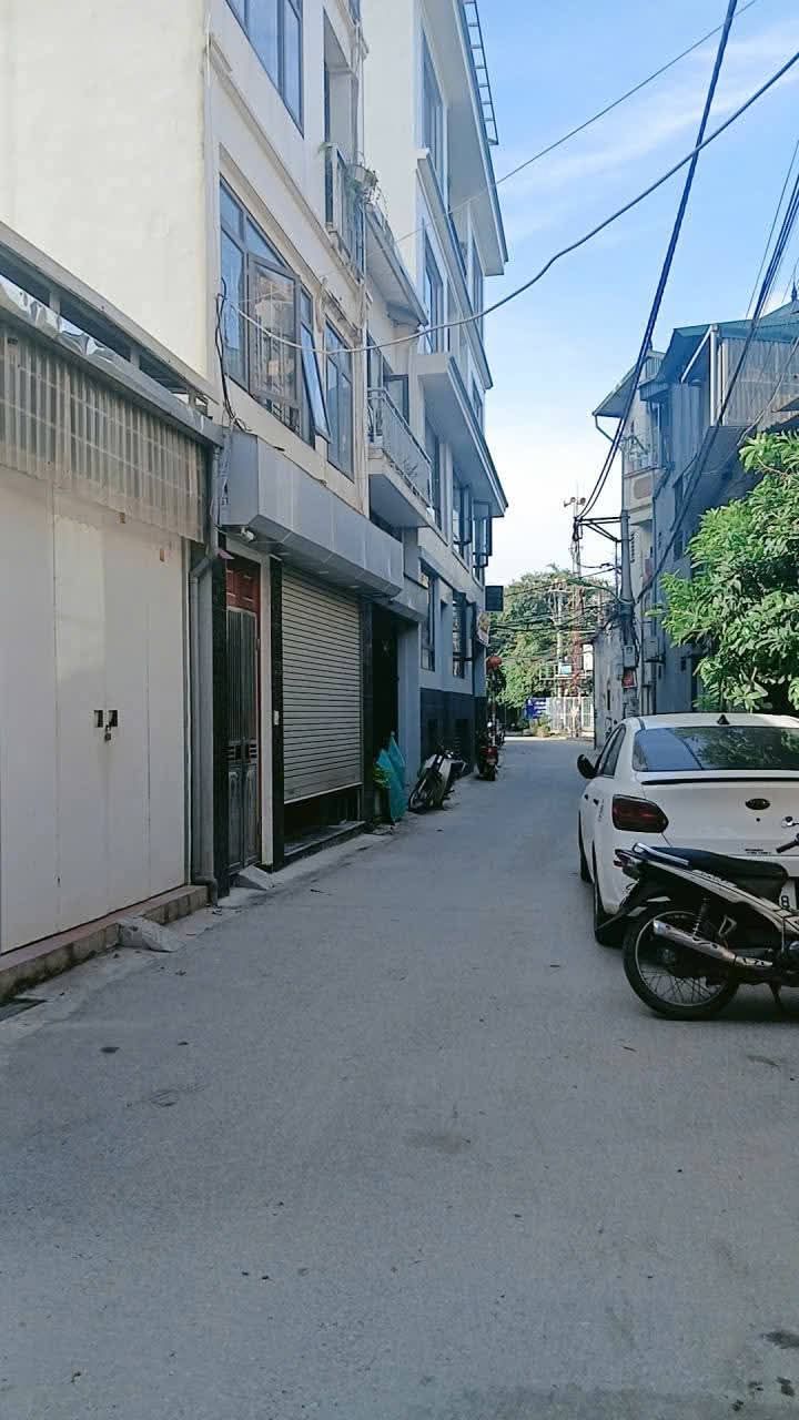 Nhà Đại Mỗ - Nam Từ Liêm 35m² giá 600 triệu - Vị trí đắc địa, ô tô đỗ cửa!