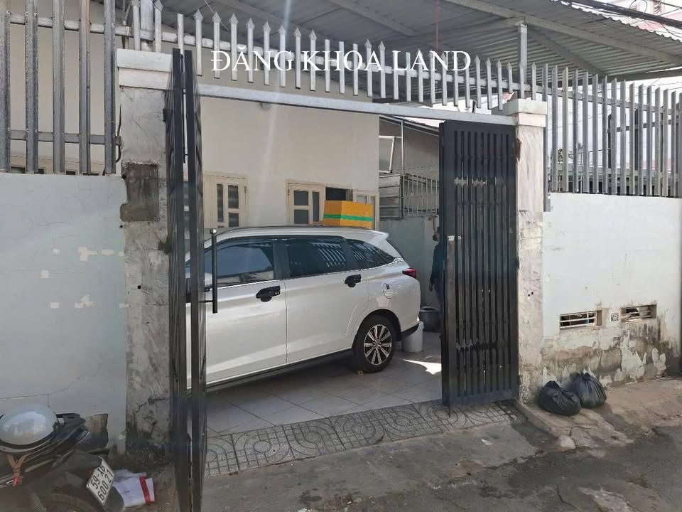 Nhà cấp 4 Tam Bình, Thủ Đức 46.6m² giá 3.2 tỷ - Hẻm nhựa thông thoáng, xe hơi vào được!