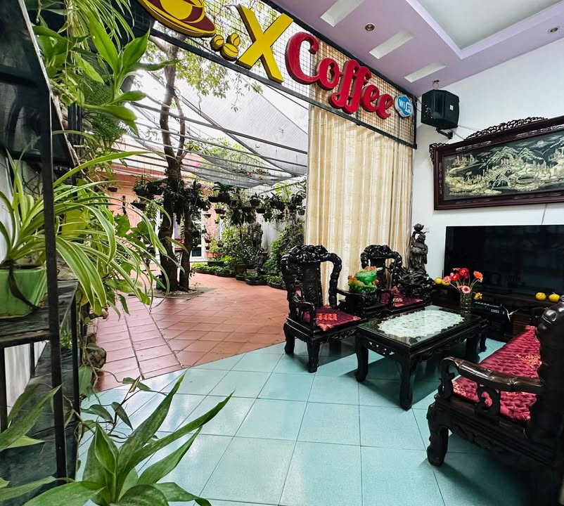 Nhà 2 tầng mặt tiền Lê Hoàn, Thanh Hóa 183m² giá 3 tỷ - Đầu tư kinh doanh sinh lời!