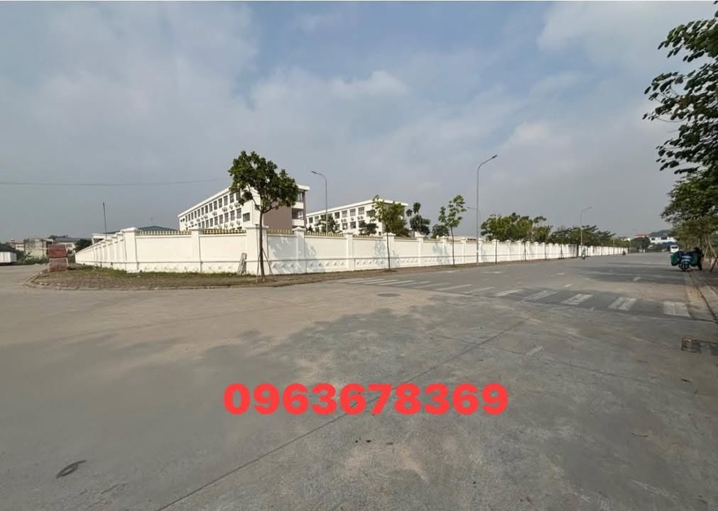 Nhà phố Bắc Hồng, Đông Anh 55m² giá 3 tỷ - Ô tô đỗ cửa, gần chợ và trường học!