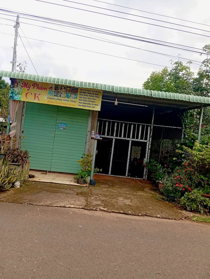 Nhà và đất Bù Đốp 372m² giá 550 triệu - Cần bán gấp!