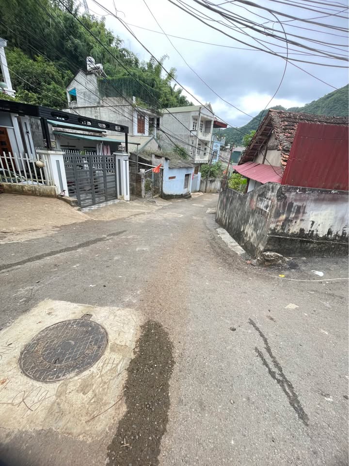 Đất Chiềng Lề Sơn La 120m² giá 500 triệu - Đường ô tô đỗ cửa