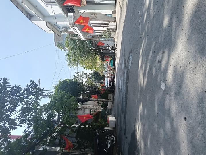 Nhà cấp 4 hẻm đường 339 Phước Long B Quận 9 73m² giá 7.9 tỷ - Đầu tư sinh lời!