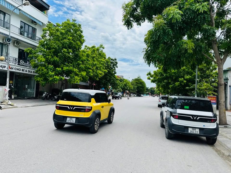 Nhà 2 Tầng Mặt Phố Dương Đình Nghệ, 55m² giá 3.X tỷ - Vị trí Kinh Doanh Đắc Địa!