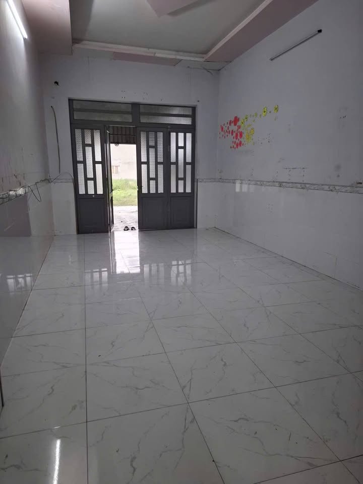 Nhà cho thuê Vĩnh Lộc A 80m² giá 4 triệu - Mặt tiền đường nhựa thuận tiện!