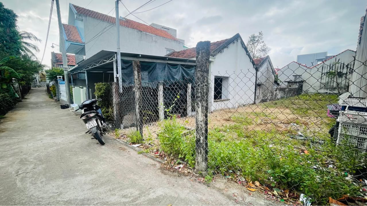 Đất nền Phú Yên Mới 143m² giá 1.65 tỷ - Đường ô tô 4 chỗ, khu dân cư yên tĩnh!