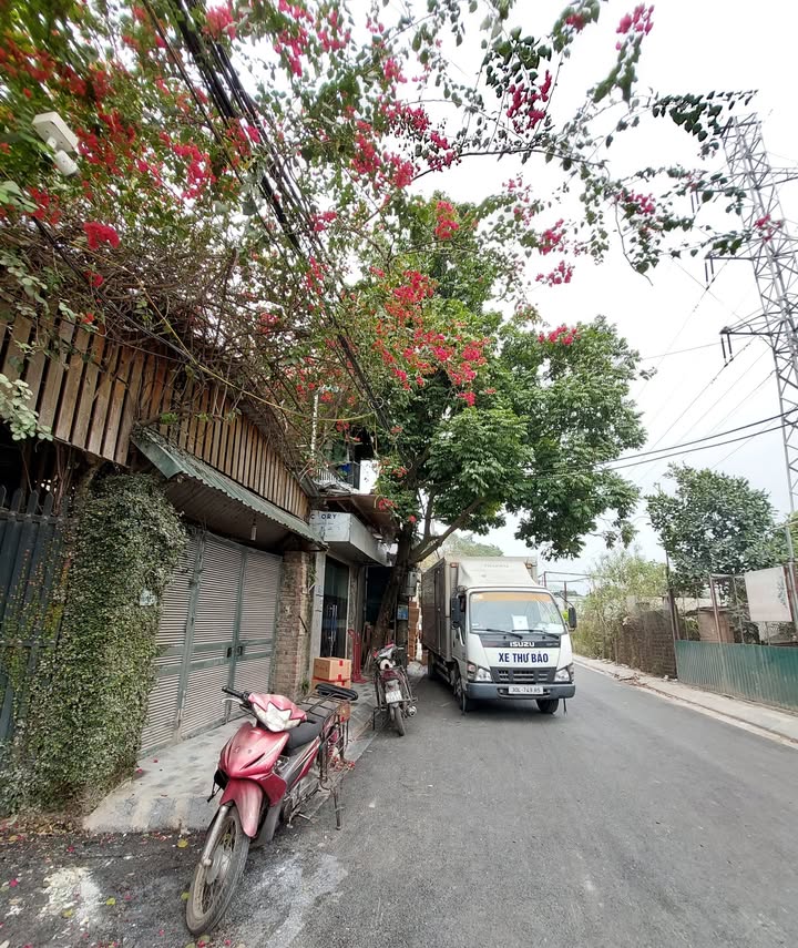 Nhà cho thuê Tứ Liên Tây Hồ 45m² giá 6.5 triệu - Sẵn sàng vào ở ngay!