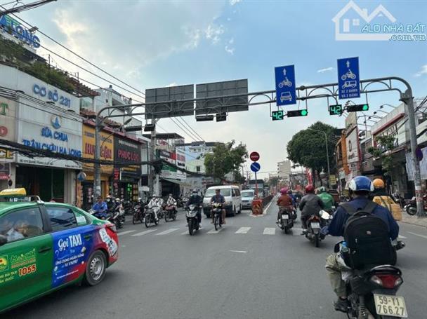 Bán nhà mặt tiền Đặng Thúc Vịnh, Hóc Môn, 156m² giá 14 tỷ - Đầu tư sinh lời ngay!