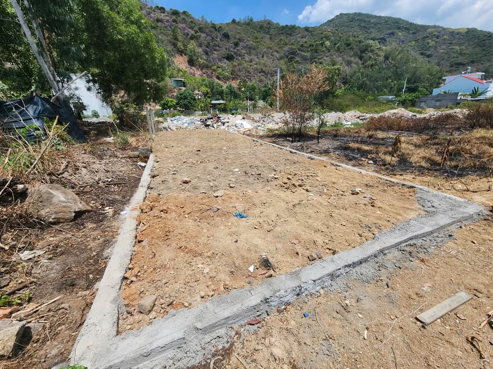 Đất nền Hòn Nghê – Hòn Thơm, Vĩnh Ngọc 82.6m² giá 1.4 tỷ - Sổ đỏ chính chủ!