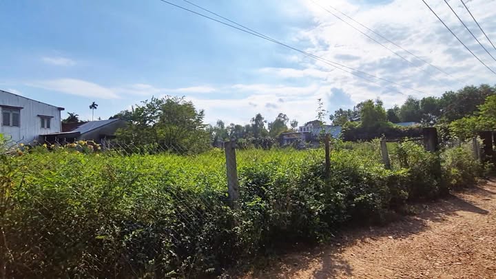 Đất vườn Quảng Phú, Tam Kỳ 609m² giá 2 tỷ - Cơ hội đầu tư hoàn hảo!