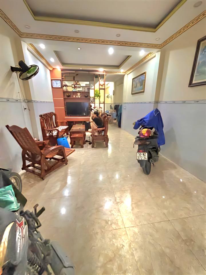 Nhà riêng Tân Phú 64m² giá 5 tỷ - Sẵn sàng vào ở ngay!