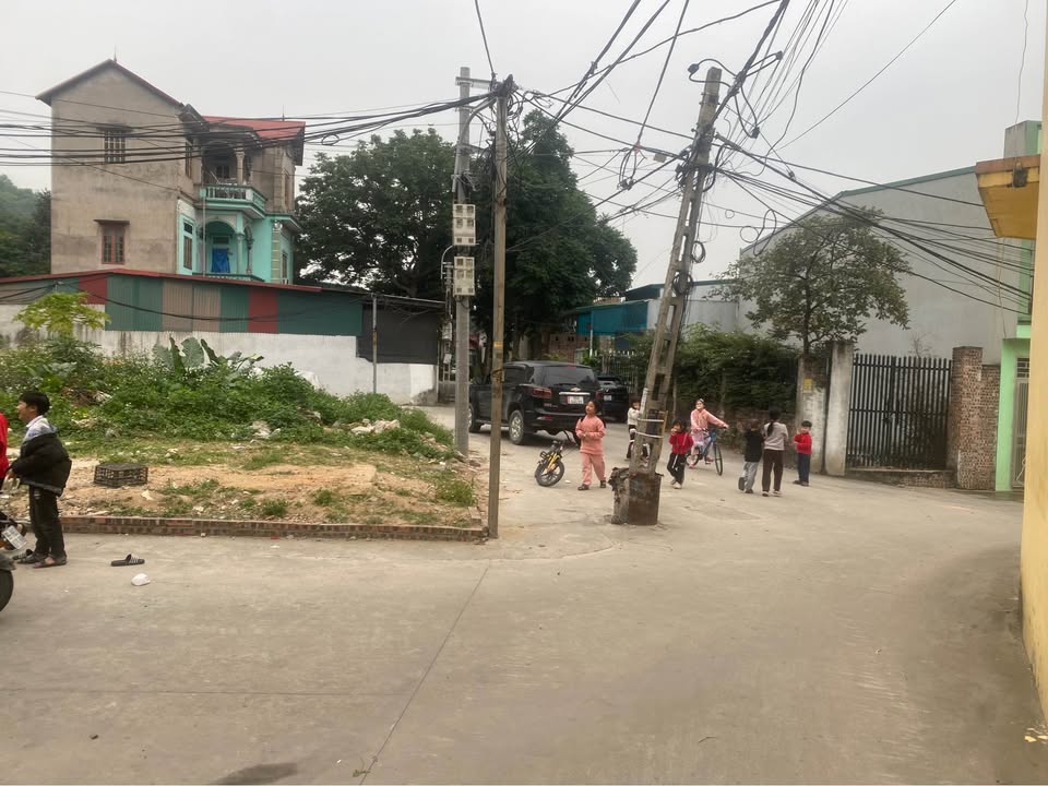 Đất lô góc 2 mặt tiền đường Sân Bay Long Thành, Tiên Du 73m² giá 2 tỷ - Cơ hội đầu tư tuyệt vời!