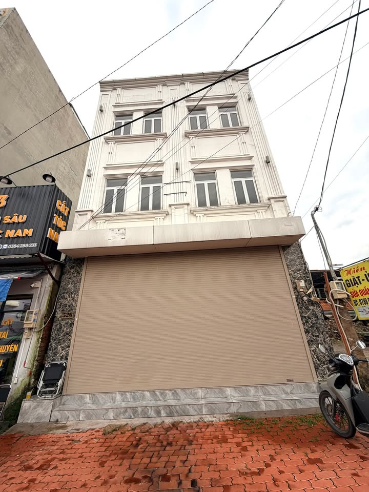 Tòa nhà mặt tiền Hoàng Hữu Nam, Thủ Đức 200m² giá 25 tỷ - Đầu tư sinh lời cực cao!