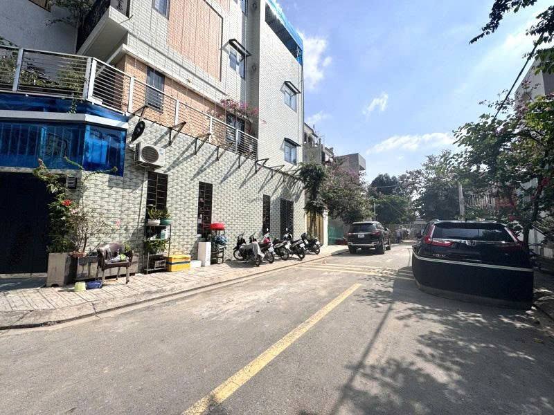 Nhà phố Hiệp Phú Thủ Đức 80m² giá 8.85 tỷ - Đường to, xây tự do!