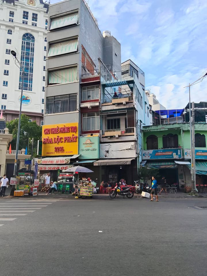 Bán gấp 2 căn nhà mặt tiền Cống Quỳnh, Quận 1, 60m² - Vị trí kinh doanh siêu đắc địa!