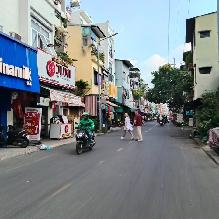 Bán nhà mặt tiền Điện Biên Phủ, Quận 3, 95m² giá 33 tỷ - Kinh doanh sầm uất!