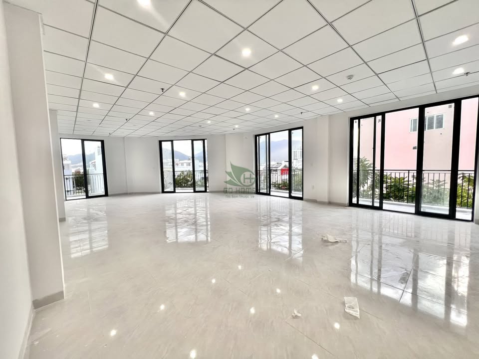 Cho thuê nhà ở kết hợp kinh doanh 5 tầng Phước Long 650m² - Vị trí đắc địa!