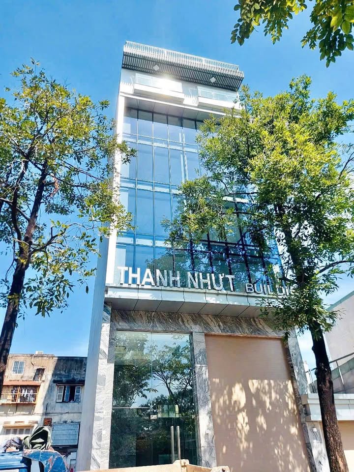 Cho thuê toà nhà đường Trường Sa, Bình Thạnh 160m² - Thiết kế hiện đại, thoáng mát!