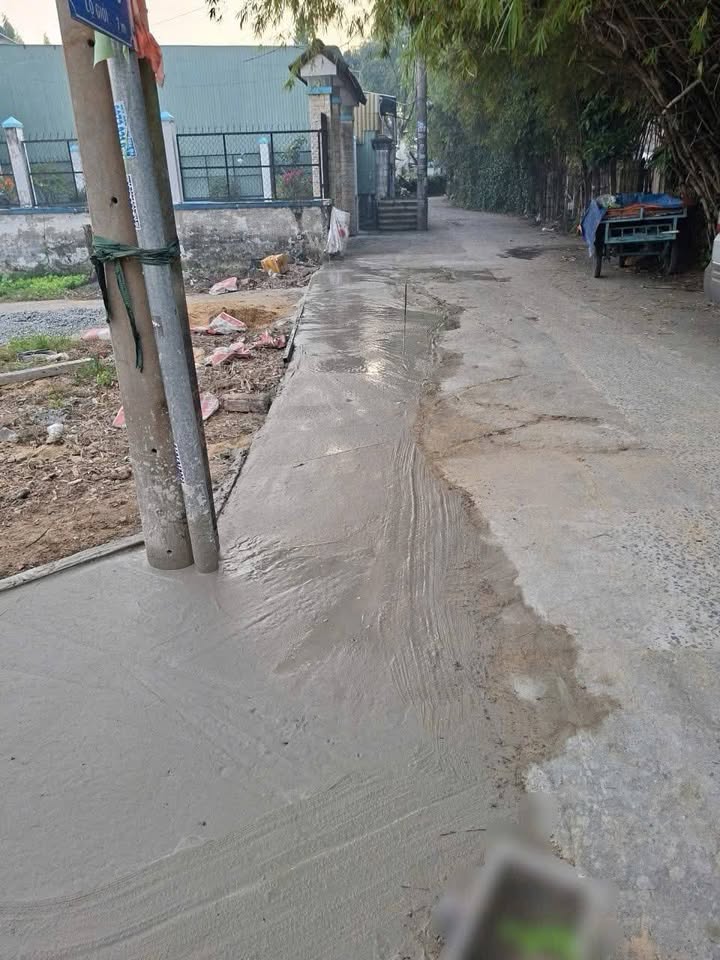 Nhà phố Hóc Môn 85m² giá 3.35 tỷ - Sổ hồng chính chủ, lô góc đẹp!