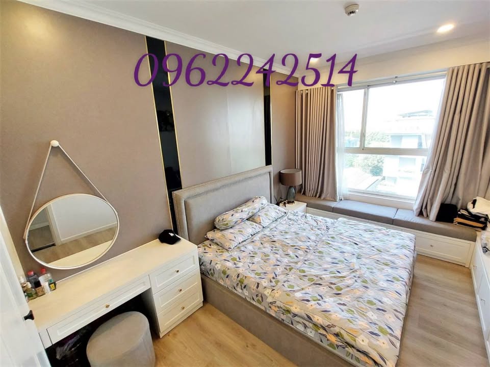 Căn hộ Orchard Parkview Phú Nhuận 120m² giá 20 triệu - Căn góc view thoáng mát!