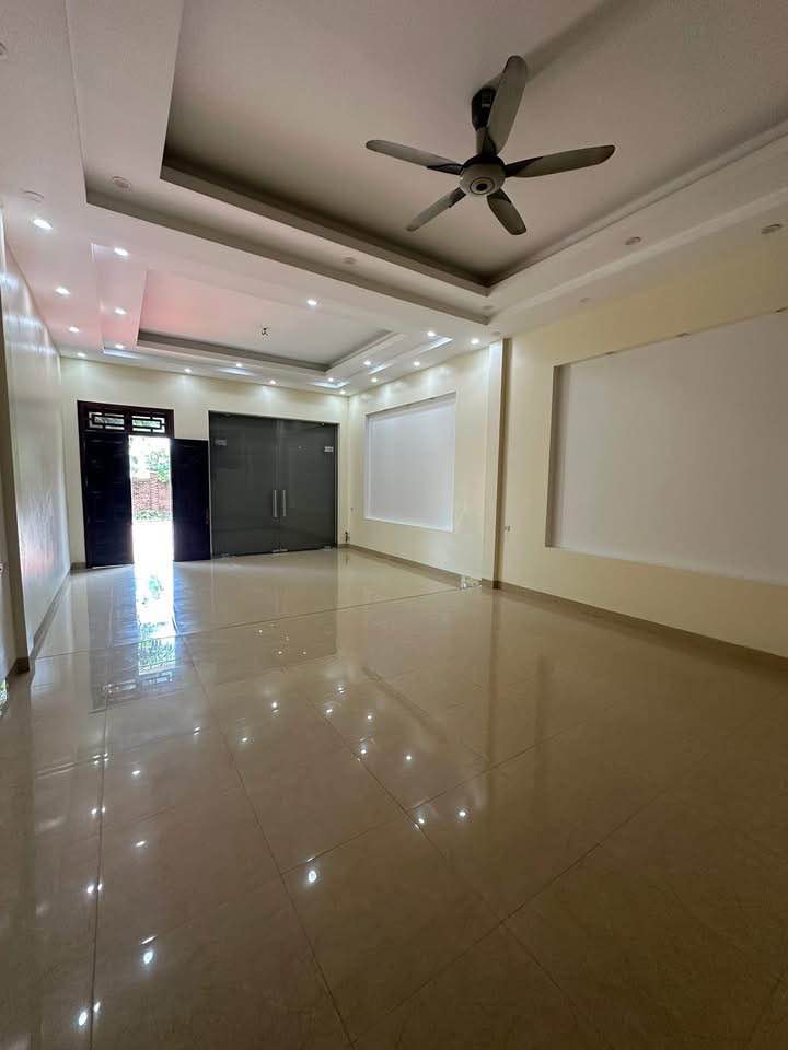 Bán nhà 3 tầng mặt đường Tuệ Tĩnh, Ninh Tiến 105.6m² - Vị trí đẹp, kinh doanh thuận lợi!