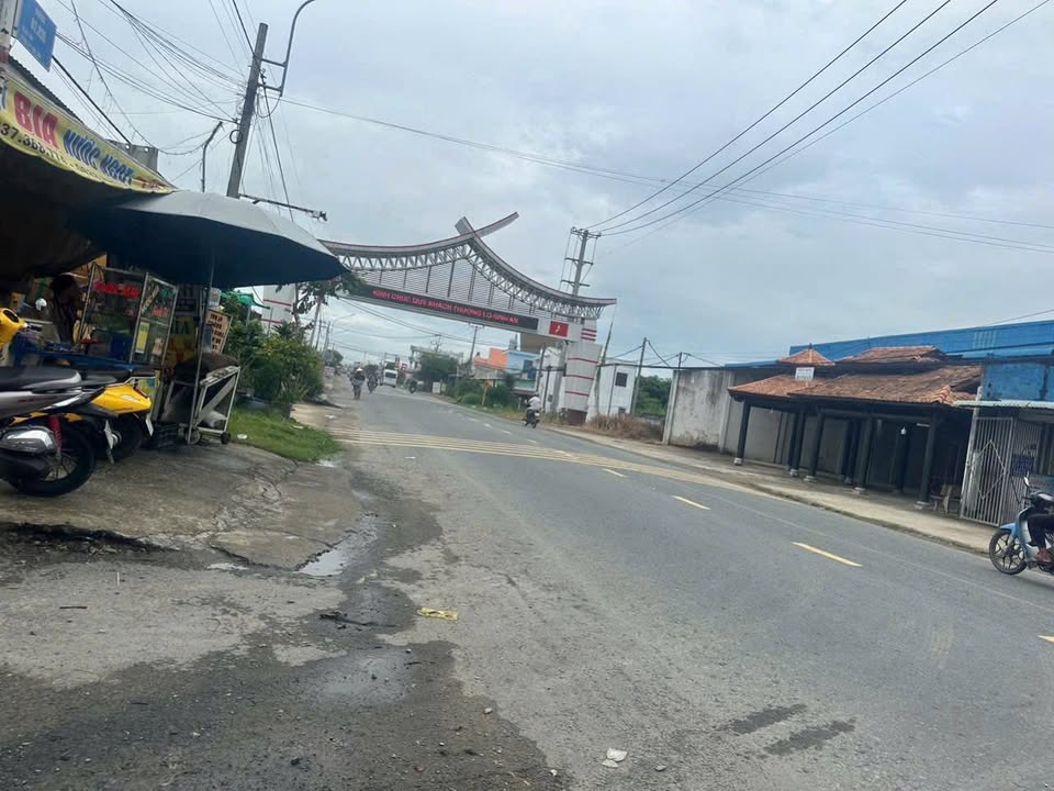 Đất nền mặt tiền đường nhựa xã Mỹ Lộc, Cần Giuộc, 120m² giá 1.399 tỷ - Cơ hội đầu tư hấp dẫn!