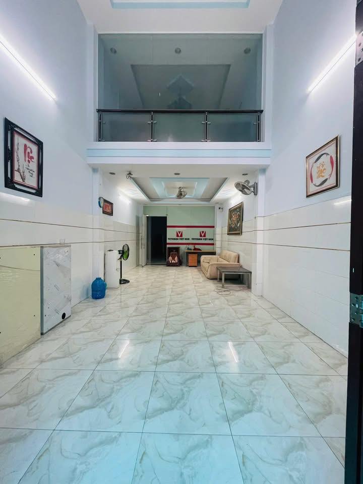 Cho thuê nhà mặt tiền đường Nguyễn Từ Giản, Gò Vấp 92m² giá 19 triệu - Nhà trống nhận ngay!